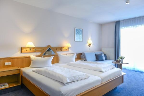 Tiptop Hotel Garni Pfauen Endingen am Kaiserstuhl Dış mekan fotoğraf